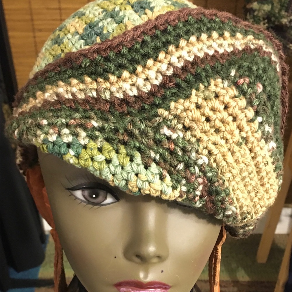 LEATHER BEANIE HAT with LEATHER BUTTON